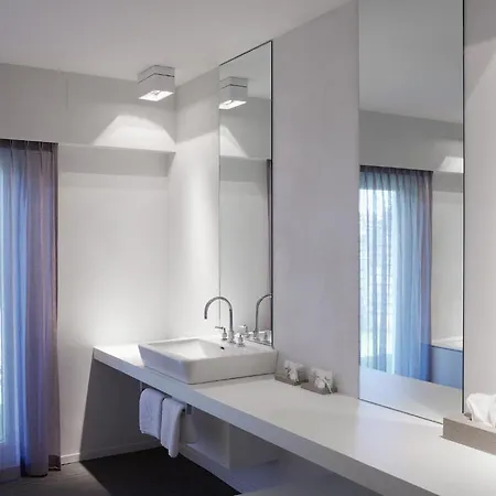 Hotel Nicolas *